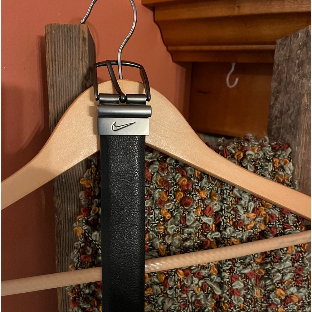 COPY - Men’s reversible leather belt.  EUC